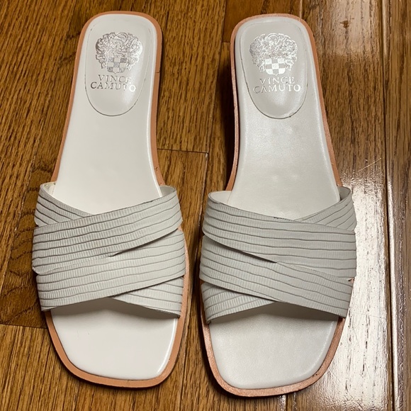 Vince Camuto Shoes - VINCE CAMUTO WHITE SANDAL